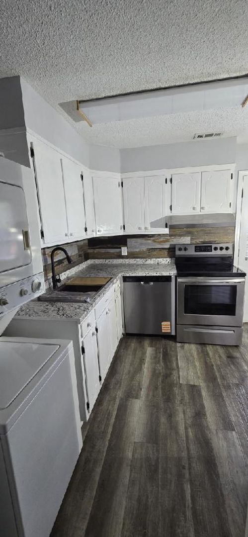 Foto del edificio - 610 Park Ave