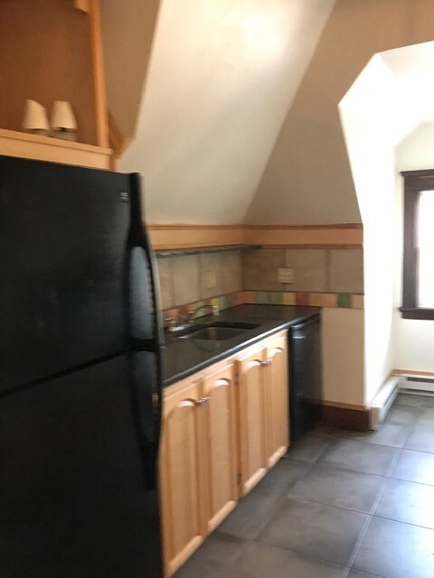 Foto del edificio - 659 Southbridge St