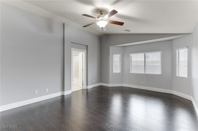 Foto del edificio - 8807 Red Fox Dr