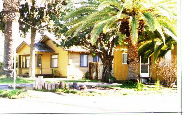 Foto del edificio - 101-105 E 15th Ave