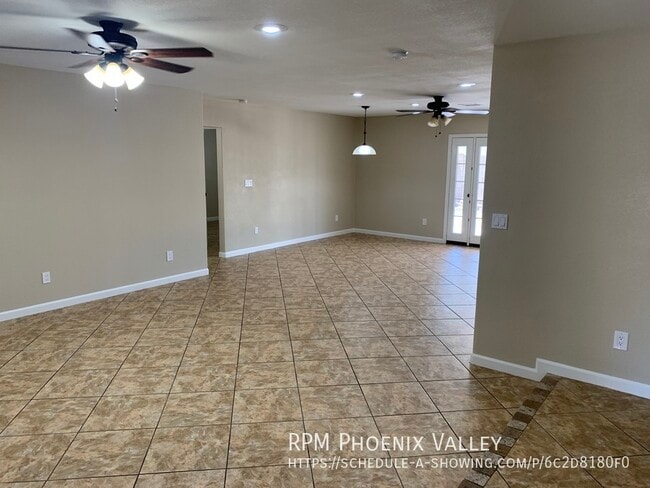 Building Photo - Single Family *NO* HOA 3/2 Moon Valley Hom...