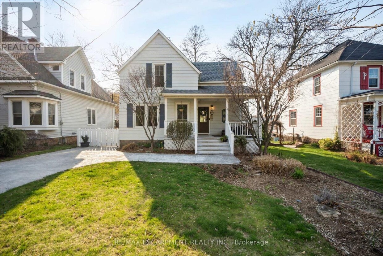 Photo principale - 24 Robinson St S