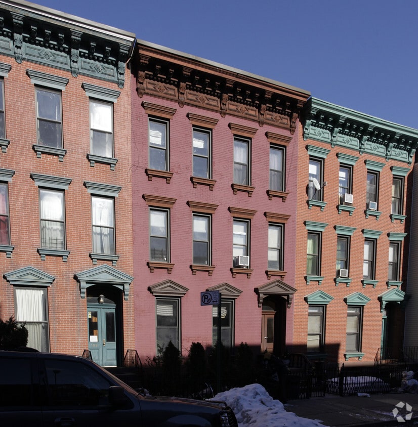 Foto principal - 161 India St