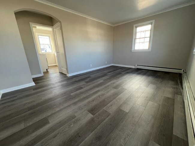 Building Photo - 717 Ercama St