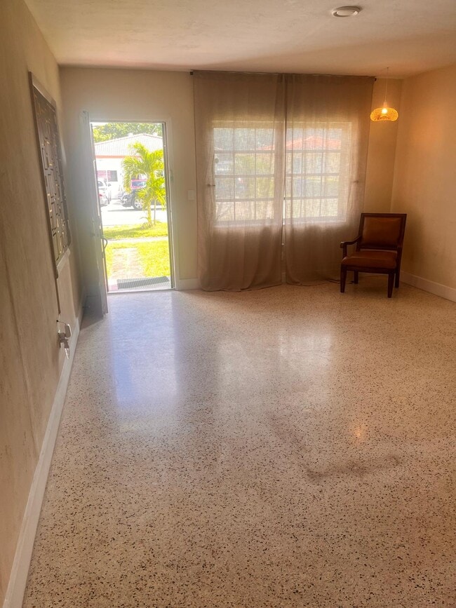 Photo - 260 SW 48th Ct House