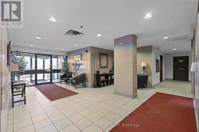 Photo du bâtiment - 2019 Bank St