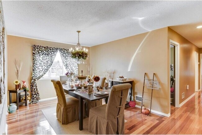 Comedor - 801 Hughes Dr