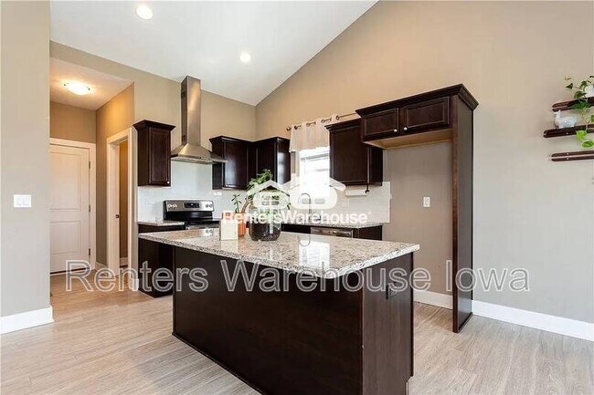 Foto del edificio - 1930 SE Waddell Way