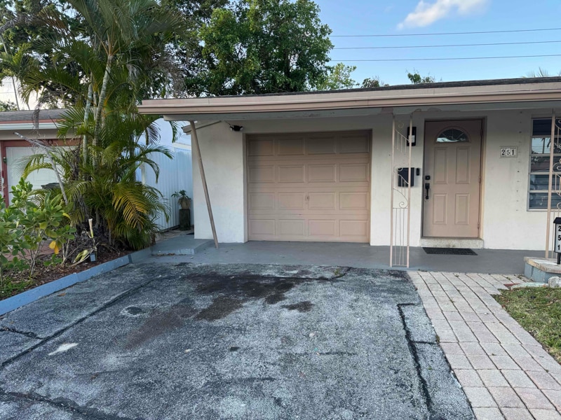 Photo - 251 NE 41st St