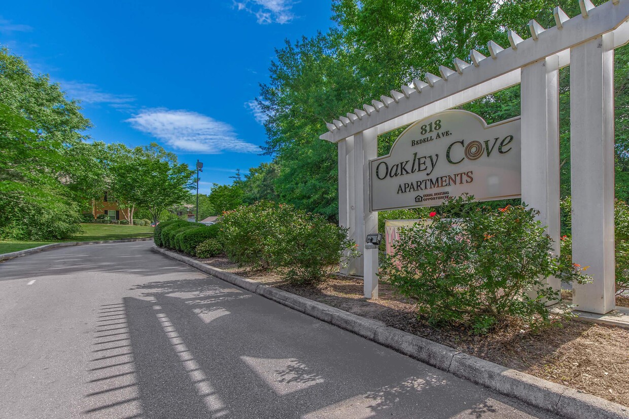 Foto principal - Oakley Cove Apartments