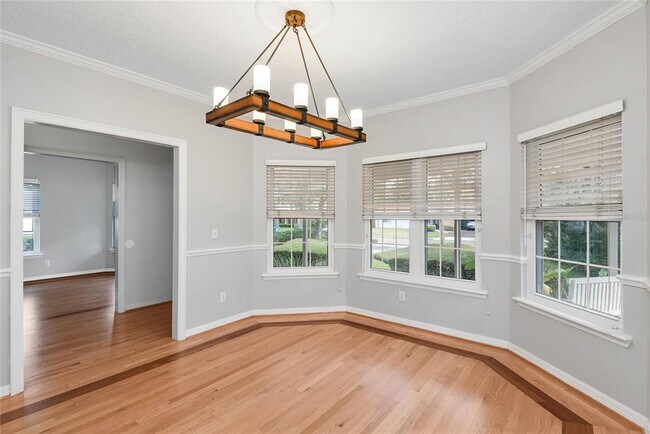 Foto del edificio - 1580 Oakhurst Ave