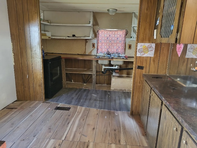 Building Photo - 2175 E Main St