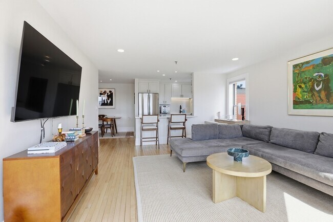 Building Photo - 390 Commonwealth Ave