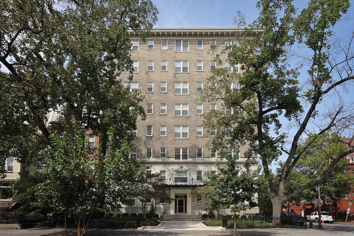 Foto del edificio - C H Houston