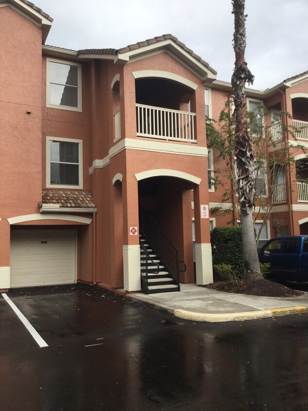 Foto principal - 2Bdrm 2Bath Condo -- Gated Community of Mi...