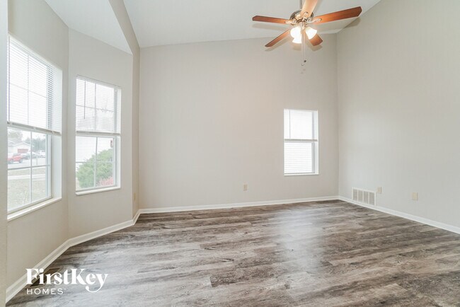 Building Photo - 1632 Butterfly Ct