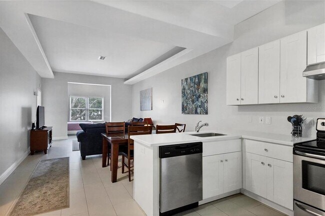 Building Photo - 3702 54th Dr W
