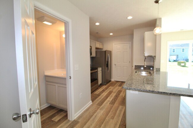 Foto del edificio - 3015 Locust Grv Ct