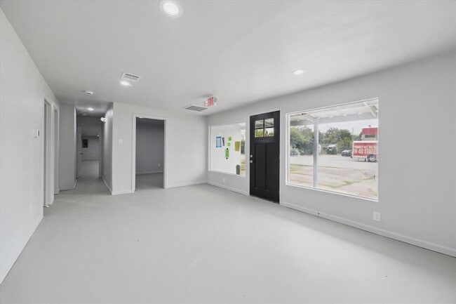 Building Photo - 1514 Mercury Dr