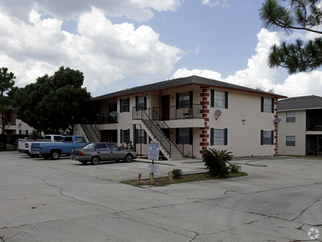 Foto del edificio - 2180-2190 Knox McRae Dr