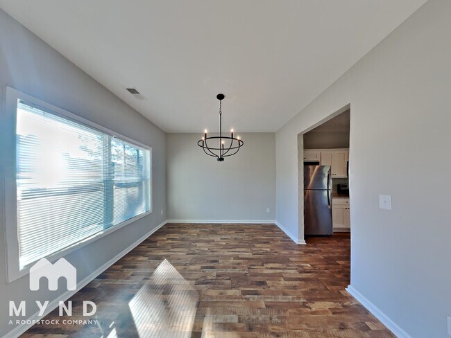 Foto del edificio - 389 Springwater Wy