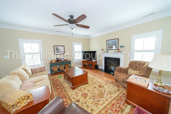 Building Photo - 7053 Mariners Landing Drive