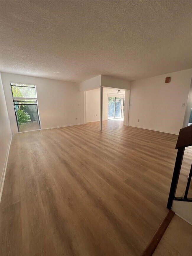 Foto del edificio - 6834 SW 128th Pl