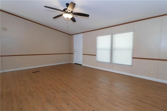 Foto del edificio - 400 Jefferson Dr