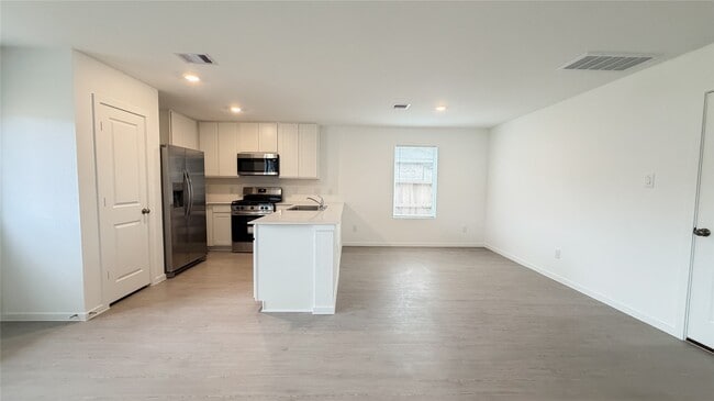 Building Photo - 18031 Trepito Ave