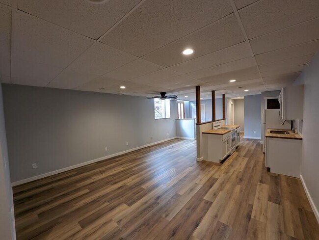 Foto del edificio - 106 N 1st St