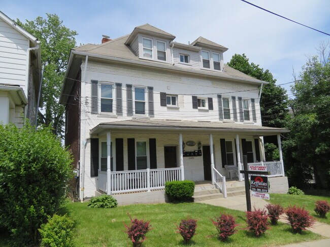 Vista frontal - 203 Main St