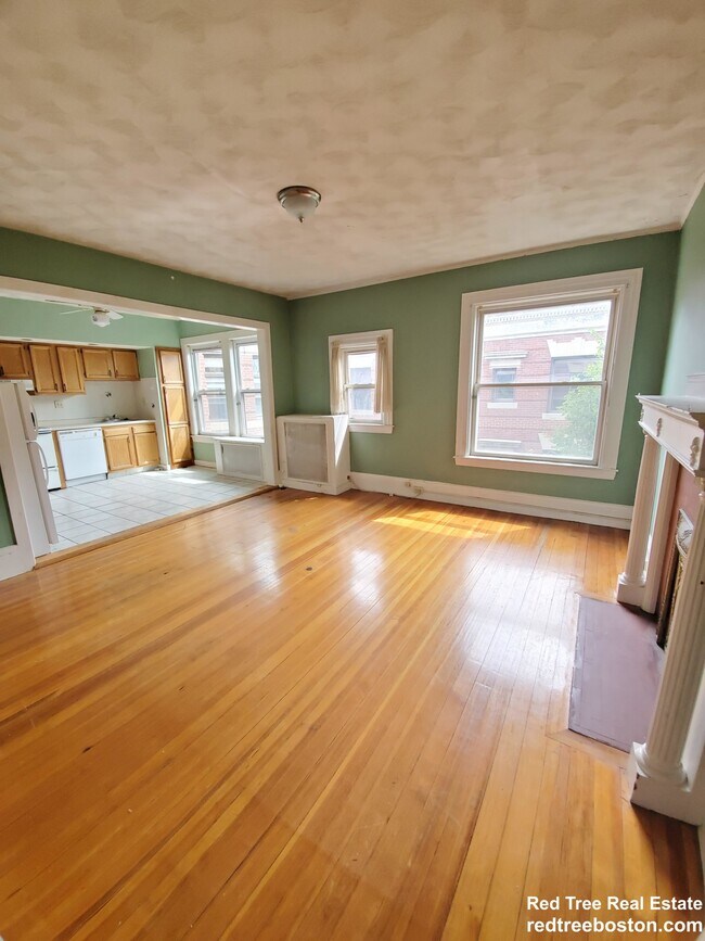 Building Photo - 221 Harvard St