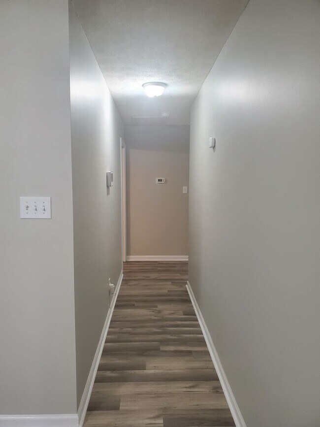 Foto del edificio - 3 bd/ 2 ba located MINUTES from Fort Bragg...