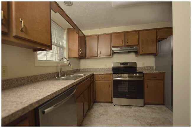 Foto del edificio - 105 Oakmont Ln