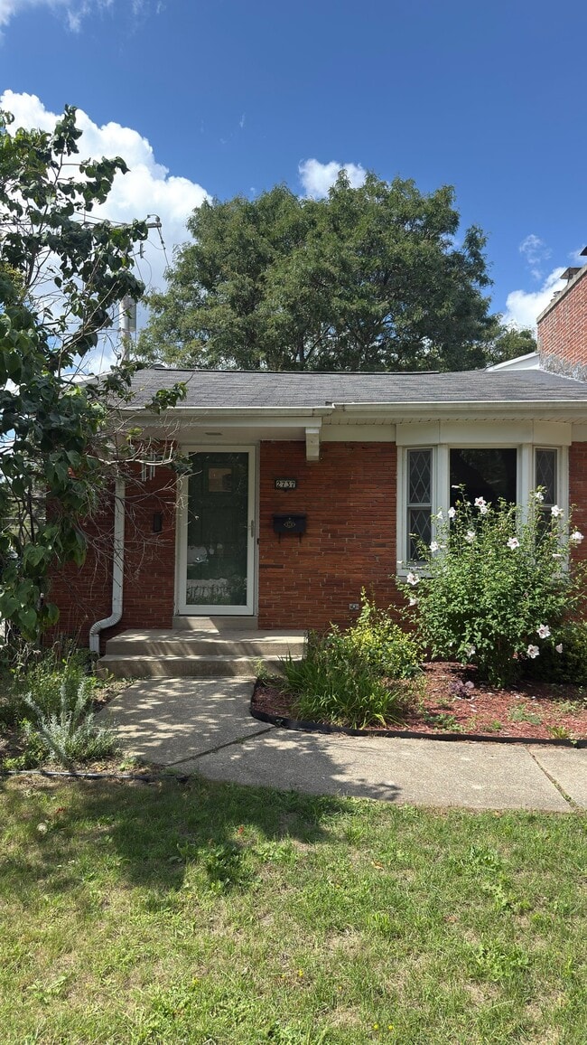 Building Photo - 2737 N 92nd St