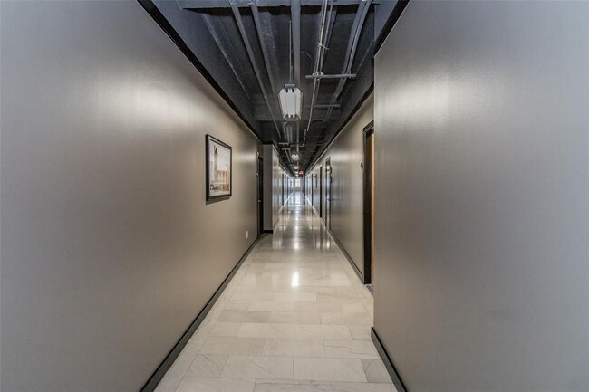 Foto del edificio - 221 W Lancaster Ave