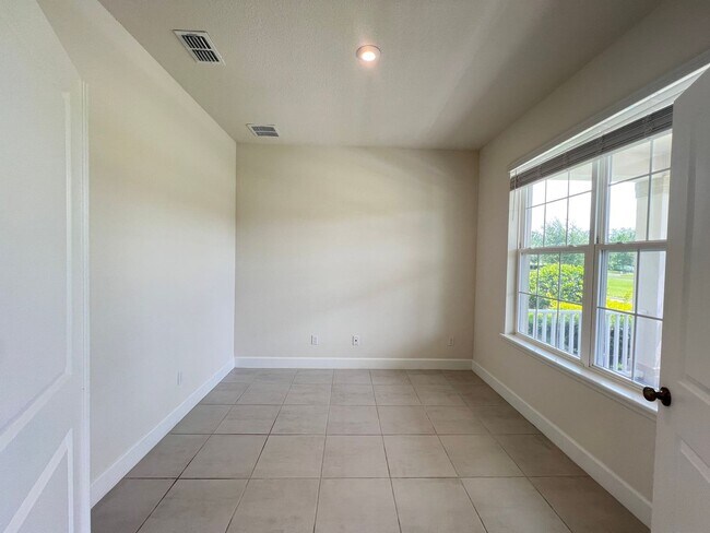 Foto del edificio - Gorgeous Furnished Home in Winter Garden!