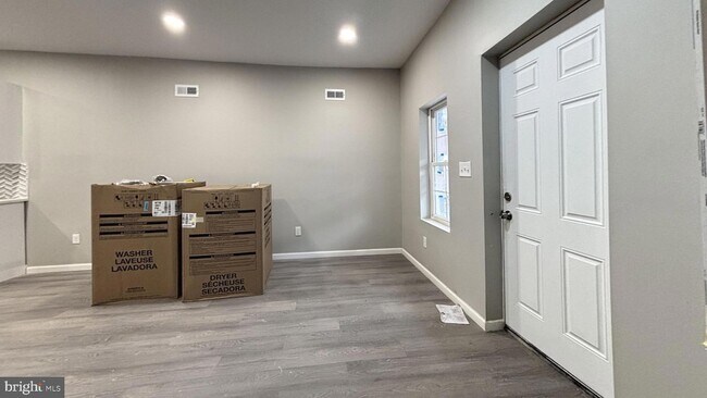 Photo - 1536 S Napa St Townhome