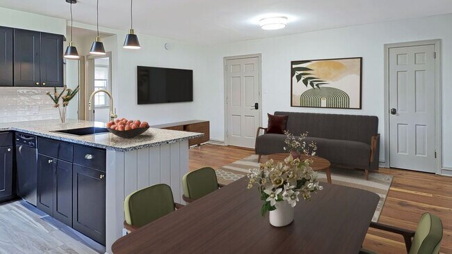 Building Photo - Carlton Park Apartments - 3 Bedroom