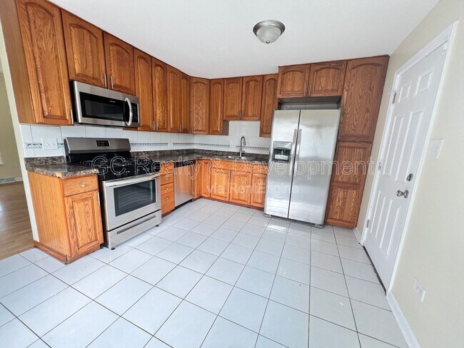 Foto del edificio - 206 E Center St