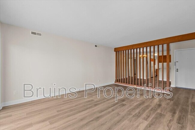 Foto del edificio - 1522 Benjamin Pkwy