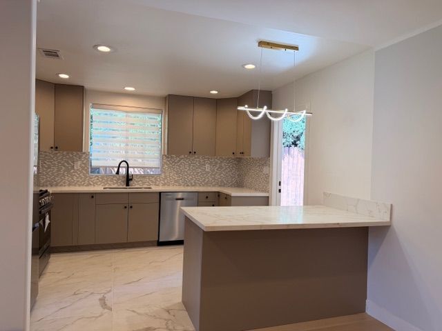 Foto del edificio - 14843 Morrison St