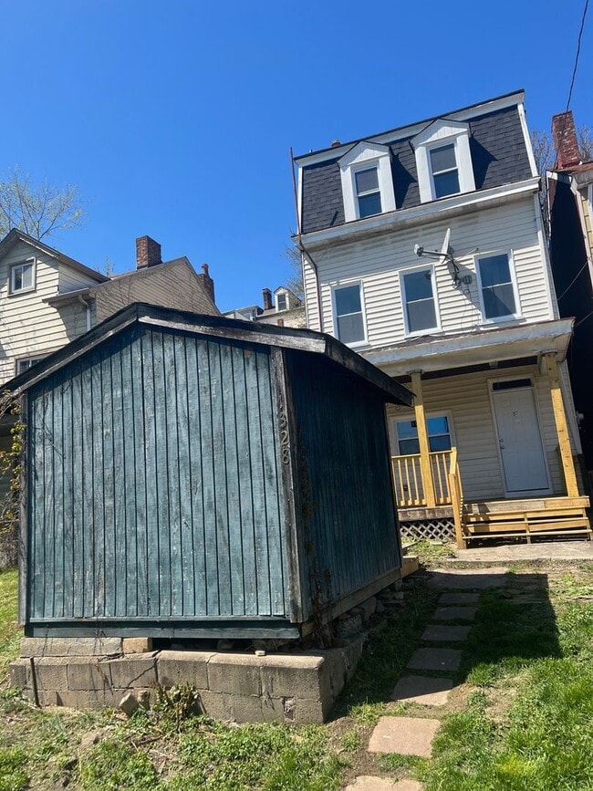 Building Photo - 1328 Diana St