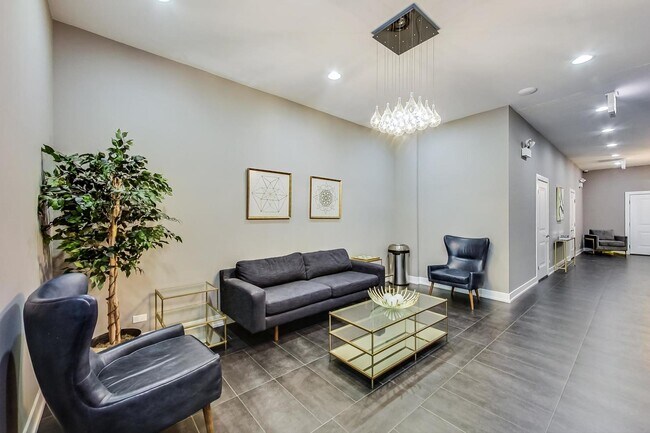 Foto del edificio - 469 N Paulina St