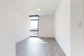 Interior Photo - One Hundred Above the Park
