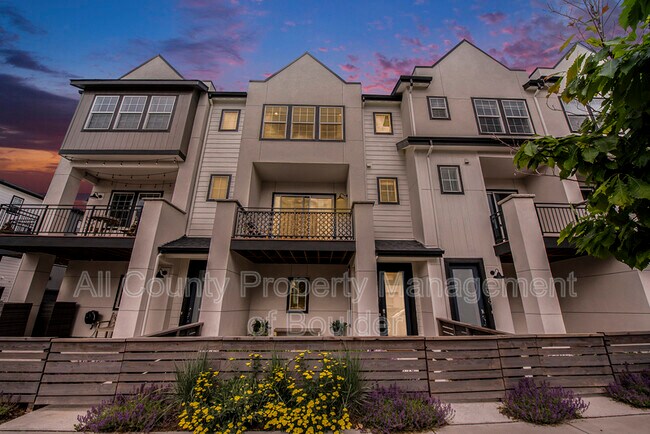 Building Photo - 11427 Colony Row
