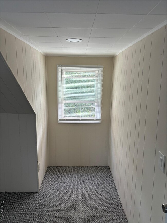 Building Photo - 68 Winges Ave