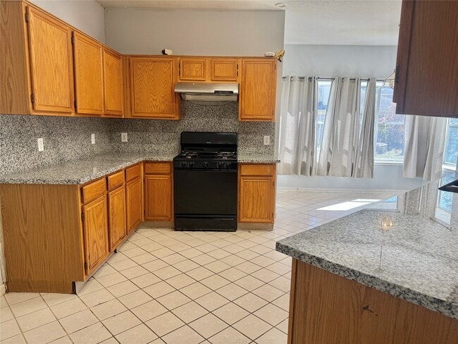 Foto del edificio - 8819 Diamond Lake Ln