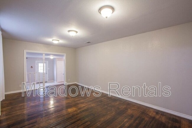 Building Photo - 3922 Levi Parkway
