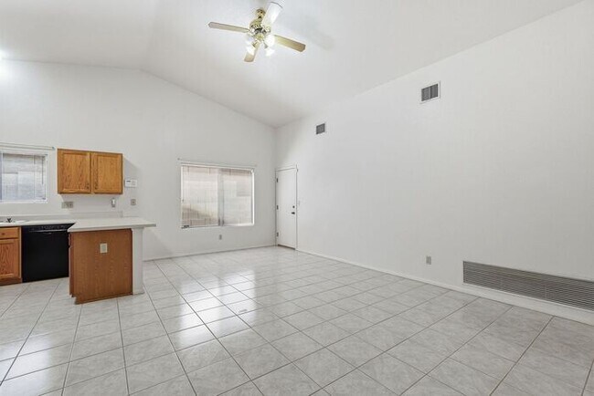 Foto del edificio - 8063 S New Abbey Dr